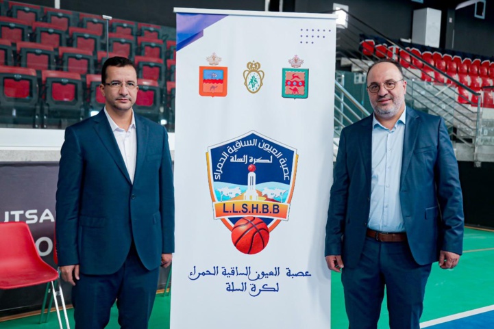 Le président de la Fédération Royale Marocaine de Basketball (FRMBB), Mustapha Aourach, avec le nouveau président de la Ligue de Laâyoune. Le président de la Fédération Royale Marocaine de Basketball (FRMBB), Mustapha Aourach, avec le nouveau président de la Ligue de Laâyoune.