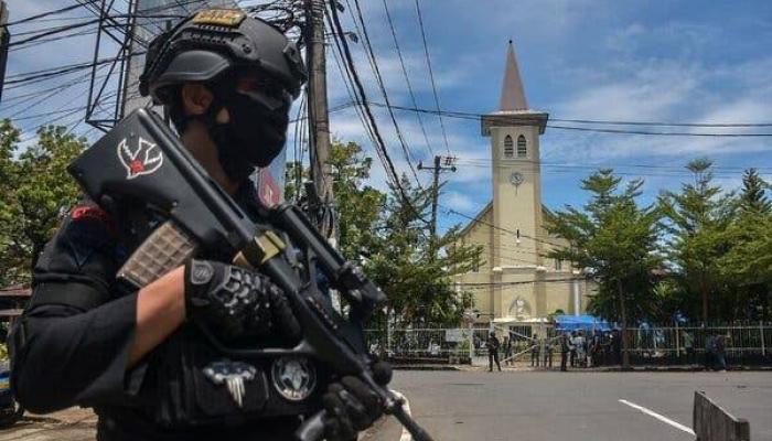 Indonésie : 14 blessés dans une attaque-suicide dans une cathédrale