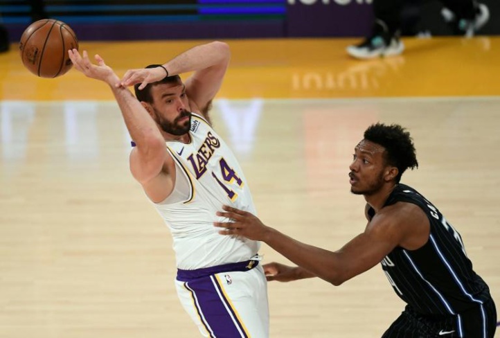 NBA : Phoenix douche les espoirs de Charlotte au bout du suspense, les Lakers sur le fil NBA : Phoenix douche les espoirs de Charlotte au bout du suspense, les Lakers sur le fil