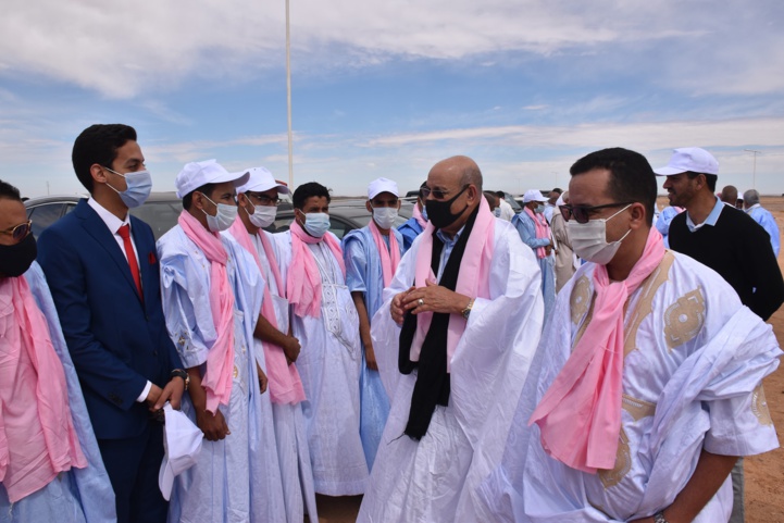 Smara : Hamdi Ould Errachid inaugure le siège de l'inspection régionale du Parti de l'Istiqlal Smara : Hamdi Ould Errachid inaugure le siège de l'inspection régionale du Parti de l'Istiqlal