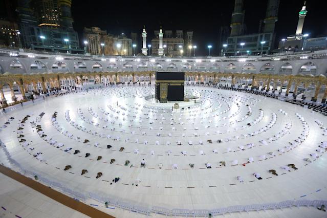 Pèlerinage / Immuninité : 100.000 fidèles à la Mecque au premier jour du Ramadan