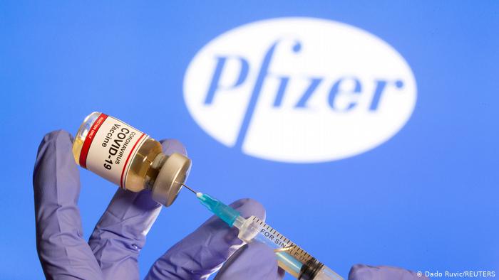 Covid-19 : vers une troisième dose du vaccin Pfizer ? Covid-19 : vers une troisième dose du vaccin Pfizer ?