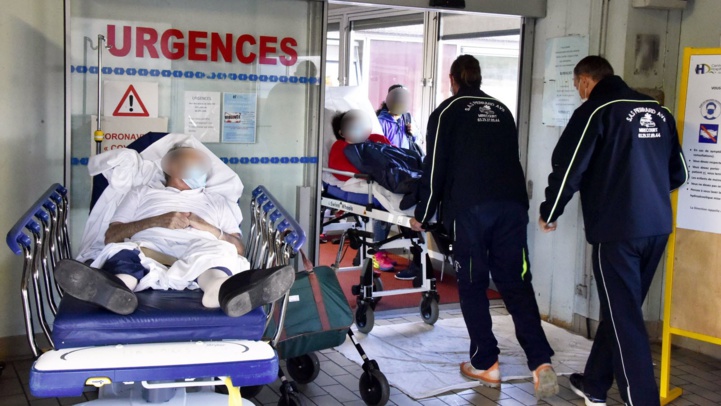 Le nombre de nouveaux cas hebdomadaires dans le monde a doublé les deux derniers mois Le nombre de nouveaux cas hebdomadaires dans le monde a doublé les deux derniers mois