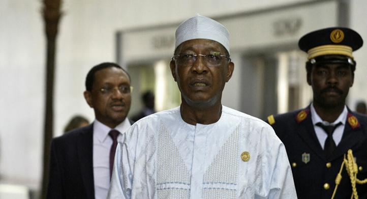 Fraîchement réélu, le président tchadien Idriss Déby meurt suite à des blessures reçues au front Fraîchement réélu, le président tchadien Idriss Déby meurt suite à des blessures reçues au front