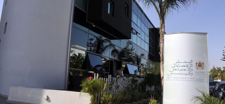 Classe moyenne: L’ombre du déclassement social plane sous nos cieux ! Classe moyenne: L’ombre du déclassement social plane sous nos cieux !