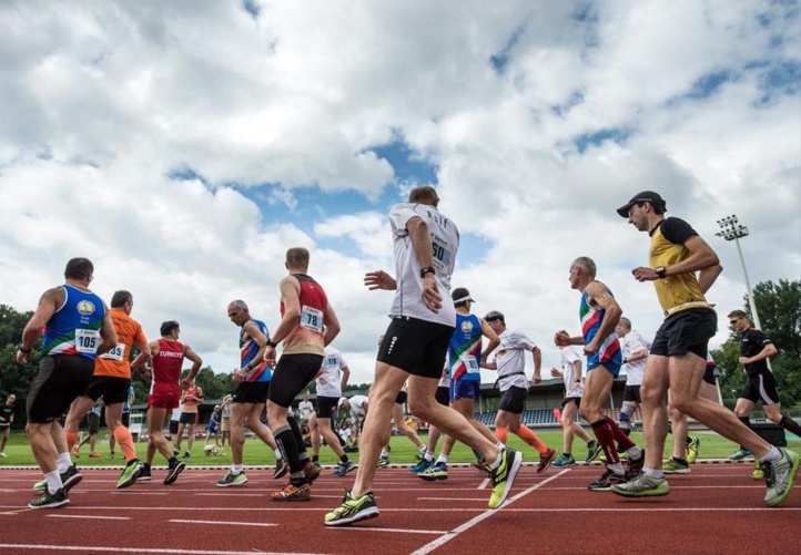 Retrorunning: Un Cubain s'apprête à défier la montagne... en courant à reculons Retrorunning: Un Cubain s'apprête à défier la montagne... en courant à reculons