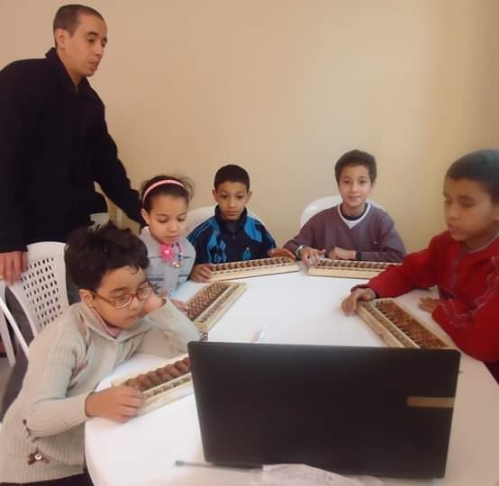 Avec neuf baccalauréats en poche, un professeur bat un record historique national  Avec neuf baccalauréats en poche, un professeur bat un record historique national