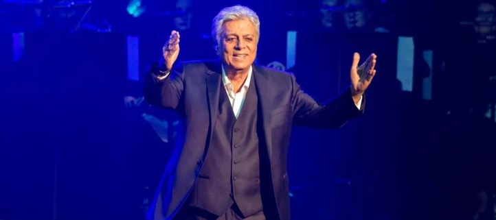 Quand Enrico Macias tombe sur un journaliste qui ne le reconnaît pas Quand Enrico Macias tombe sur un journaliste qui ne le reconnaît pas