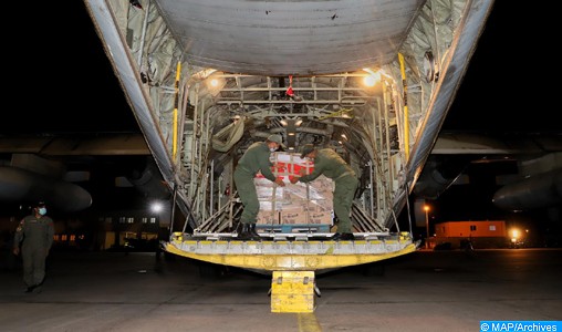 Décollage de trois avions acheminant une aide médicale vers la Tunisie Décollage de trois avions acheminant une aide médicale vers la Tunisie