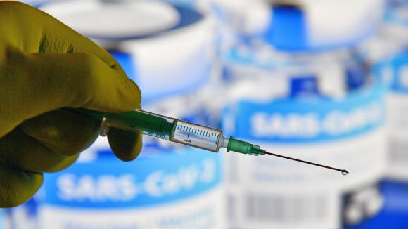 COVID-19: la capacité de production chinoise annuelle de vaccins atteint 5 milliards de doses COVID-19: la capacité de production chinoise annuelle de vaccins atteint 5 milliards de doses