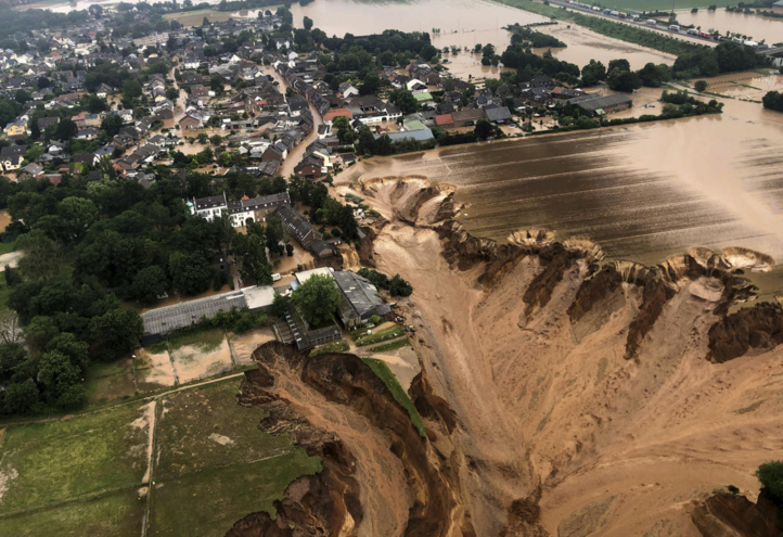 Les inondations continuent en Europe, au moins 157 morts