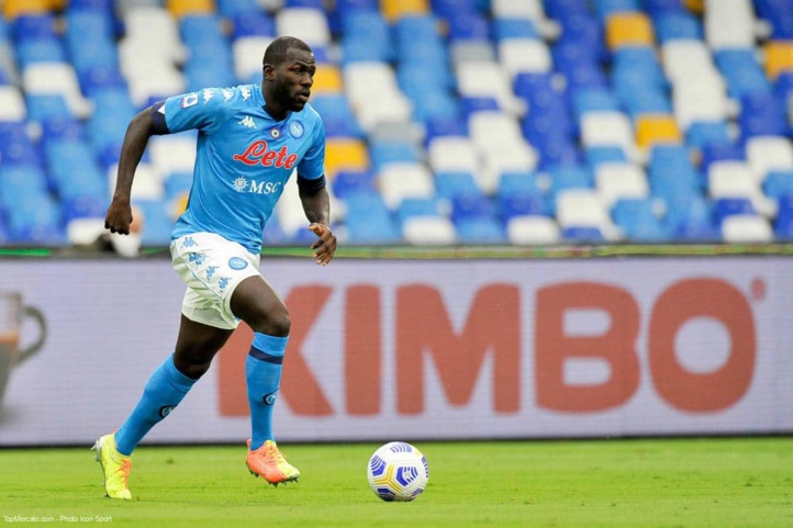Transfert / Kalidou Koulibaly : Naples repousse une offre de Manchester United Transfert / Kalidou Koulibaly : Naples repousse une offre de Manchester United