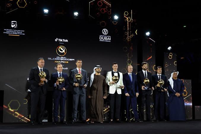Globe Soccer Awards : Messi absent de la liste des 10 nominés ? Globe Soccer Awards : Messi absent de la liste des 10 nominés ?