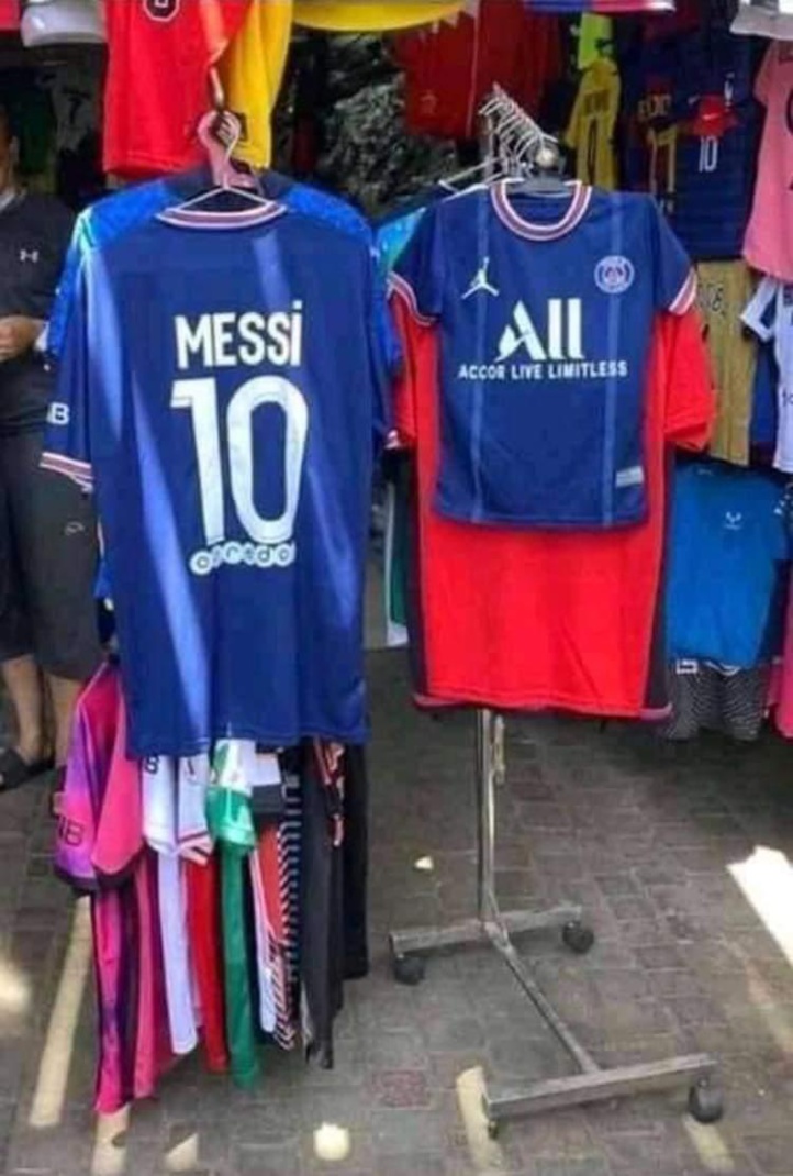 Messi au PSG : Le nouveau maillot de Léo déjà en vente à Souk Lokreaâ ! Messi au PSG : Le nouveau maillot de Léo déjà en vente à Souk Lokreaâ !