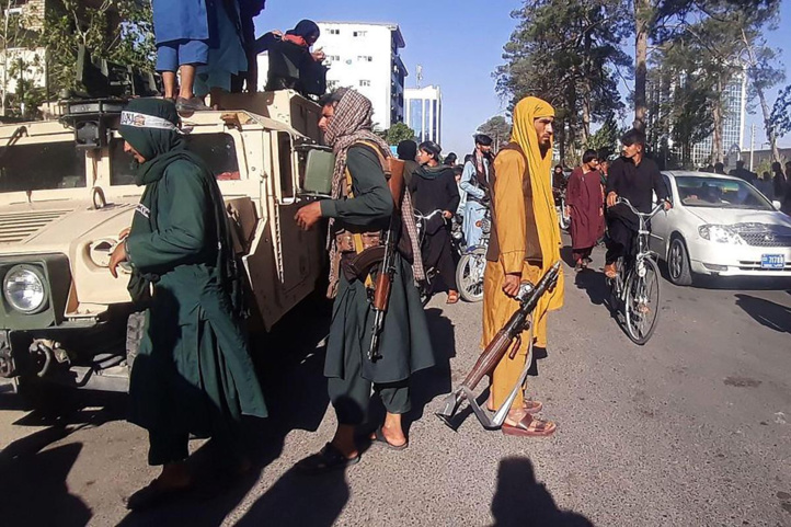 Afghanistan : L’arsenal américain aux mains des Talibans