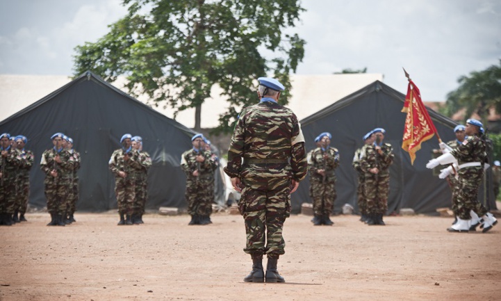 MINUSCA: 752 casques bleus et 3 observateurs militaires marocains décorés pour leur contribution au retour de la paix en Centrafricaine MINUSCA: 752 casques bleus et 3 observateurs militaires marocains décorés pour leur contribution au retour de la paix en Centrafricaine