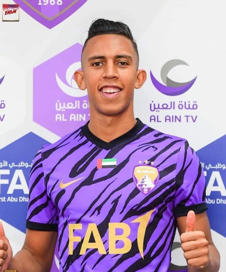 Rahimi troque le vert pour le mauve : Une vidéo promotionnelle de son nouveau club en fait l’annonce Rahimi troque le vert pour le mauve : Une vidéo promotionnelle de son nouveau club en fait l’annonce