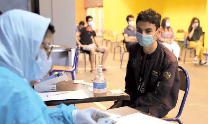 Salé  : Lancement de huit vaccinodromes scolaires pour des élèves de 12-17 ans