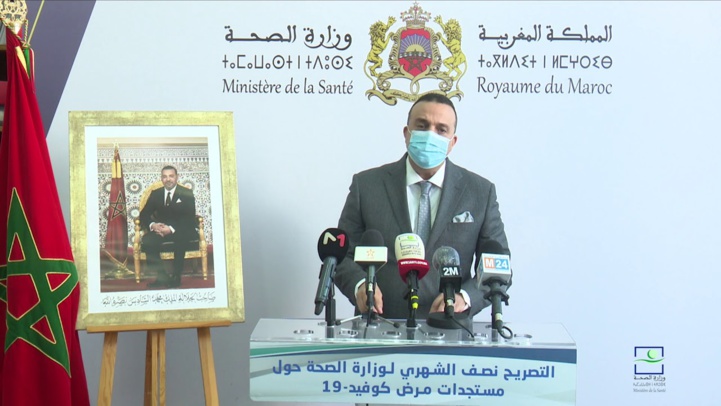 Covid-19: l'épidémie en phase descendante après le pic du mois d'août Covid-19: l'épidémie en phase descendante après le pic du mois d'août