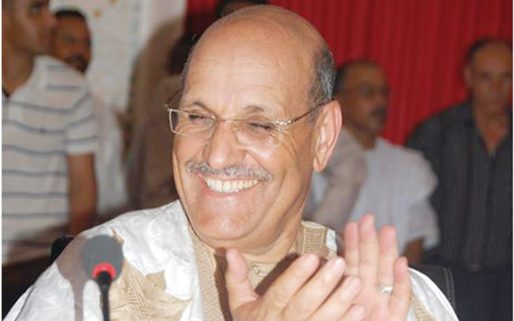 Hamdi Ould Errachid en haut du podium à Laâyoune Hamdi Ould Errachid en haut du podium à Laâyoune