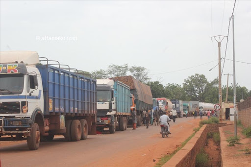 Mali : Deux camionneurs marocains tués et un autre blessé par des éléments armés Mali : Deux camionneurs marocains tués et un autre blessé par des éléments armés