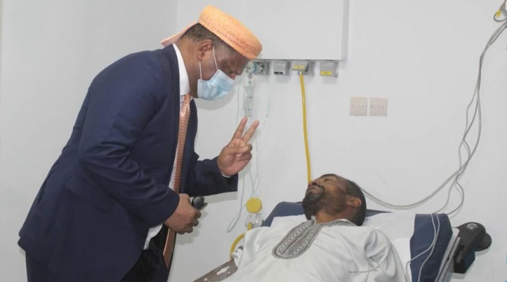 Attaque au Mali : L’Ambassadeur du Maroc rend visite au chauffeur rescapé Attaque au Mali : L’Ambassadeur du Maroc rend visite au chauffeur rescapé