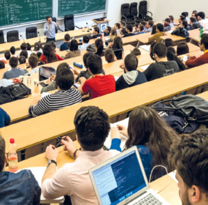 Interview avec Mohamed Benlemlih «Si l’Etat octroie 5000 DH par étudiant, nous serons stables financièrement» Interview avec Mohamed Benlemlih «Si l’Etat octroie 5000 DH par étudiant, nous serons stables financièrement»