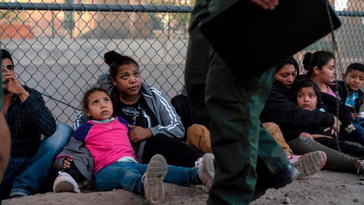 Migration : Washington actionne les charters des expulsions