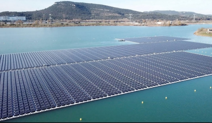 La première centrale photovoltaïque flottante en Afrique du Nord bientôt opérationnelle au Maroc