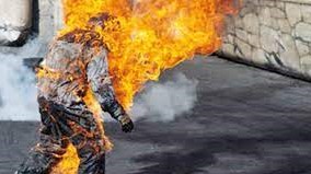 À cause de la «hogra», un vendeur ambulant à Fès s’immole par le feu À cause de la «hogra», un vendeur ambulant à Fès s’immole par le feu