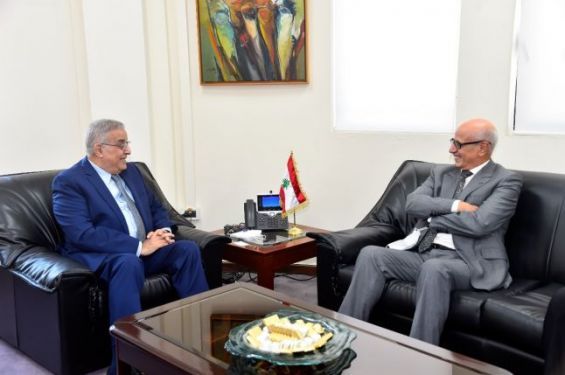 Liban : Le nouveau ministre libanais des AE s'entretient avec l'ambassadeur du Maroc à Beyrouth Liban : Le nouveau ministre libanais des AE s'entretient avec l'ambassadeur du Maroc à Beyrouth