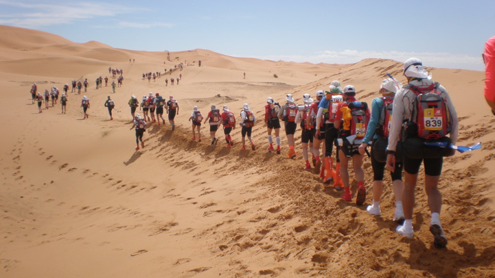 Marathon des Sables : 700 coureurs à l'assaut de 250 km dans le désert marocain Marathon des Sables : 700 coureurs à l'assaut de 250 km dans le désert marocain