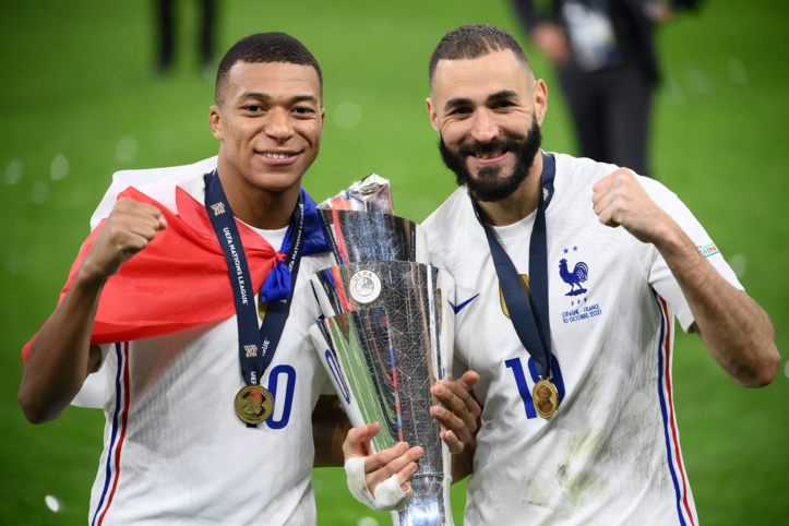 Les médias français tentent de pousser le Ballon d'or vers Karim Benzema !