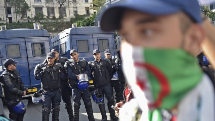 Algérie : Plus de 7000 personnes arrêtées en 2021 pour leurs opinions Algérie : Plus de 7000 personnes arrêtées en 2021 pour leurs opinions