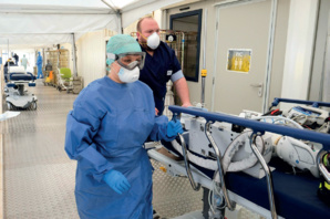 Covid-19 : Vaccination en hausse et mortalité en baisse, la pandémie est-elle pour autant sous contrôle ? Covid-19 : Vaccination en hausse et mortalité en baisse, la pandémie est-elle pour autant sous contrôle ?