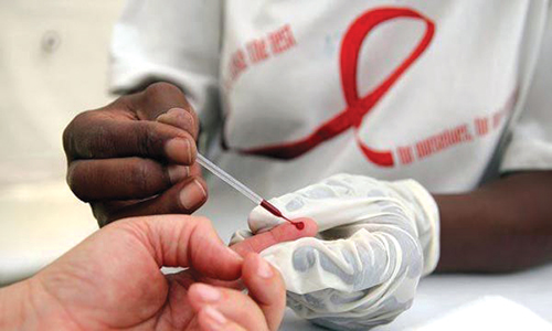 Prévention du VIH/Sida: Campagne de sensibilisation en milieu universitaire Prévention du VIH/Sida: Campagne de sensibilisation en milieu universitaire