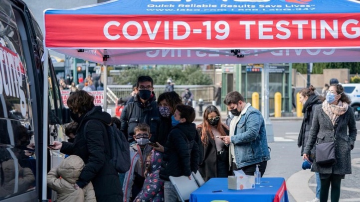 Covid-19 : 100.000 cas quotidiens aux USA, Omicron dans 16 Etats Covid-19 : 100.000 cas quotidiens aux USA, Omicron dans 16 Etats