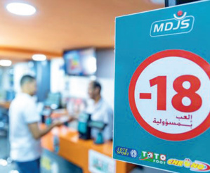 Paris en ligne : Les acteurs traditionnels face au défi du web Paris en ligne : Les acteurs traditionnels face au défi du web