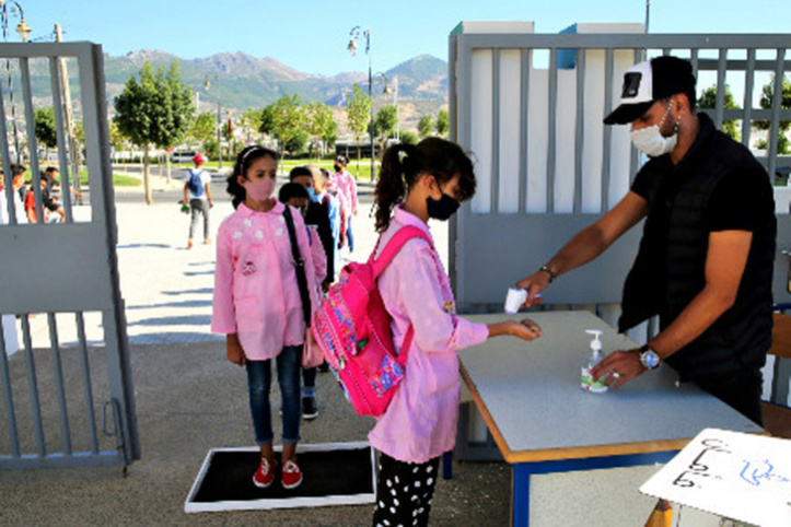 Covid-19 : fermeture de 36 écoles publiques et 17 établissements de missions étrangères Covid-19 : fermeture de 36 écoles publiques et 17 établissements de missions étrangères