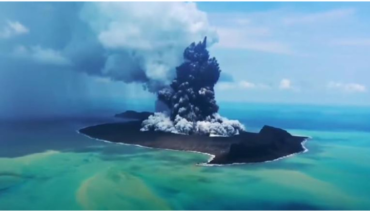 Iles Tonga: importants dégâts après une éruption volcanique Iles Tonga: importants dégâts après une éruption volcanique