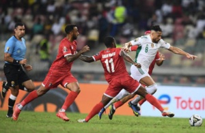 CAN 2021 / Algérie-Guinée Equatoriale (0-1) : Les Algériens renversés par les Equato-guinéens, auteurs d’un match héroïque CAN 2021 / Algérie-Guinée Equatoriale (0-1) : Les Algériens renversés par les Equato-guinéens, auteurs d’un match héroïque