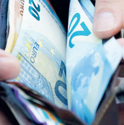 Dotation en devises : Opportunité pour l’investissement ou futur casse-tête fiscal ? Dotation en devises : Opportunité pour l’investissement ou futur casse-tête fiscal ?
