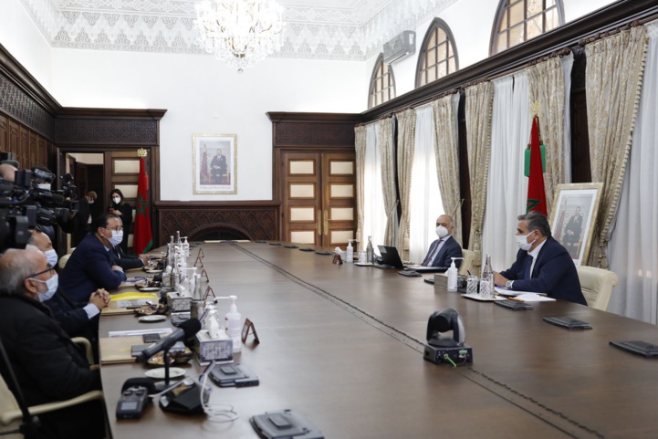 La cérémonie de signature de l'accord entre le ministre de l'Education nationale et les Syndicats a eu lieu au siège du département du Chef du gouvernement, en présence d'Aziz Akhannouch.
