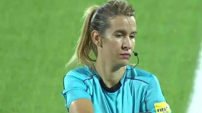 CAN2021-Arbitrage : La Marocaine Bouchra Karboubi assiste l’Ethiopien Tessema à la VAR du ‘’Soudan-Egypte’’ (20h) CAN2021-Arbitrage : La Marocaine Bouchra Karboubi assiste l’Ethiopien Tessema à la VAR du ‘’Soudan-Egypte’’ (20h)