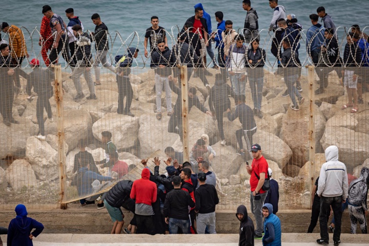 Vague migratoire vers Sebta : 99% des Herragas adultes ont été refoulés Vague migratoire vers Sebta : 99% des Herragas adultes ont été refoulés