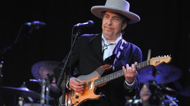 Bob Dylan au festival des Vieilles Charrues, à Carhaix-Plouguer (Finistère), en juillet 2012. FRED TANNEAU / AFP
