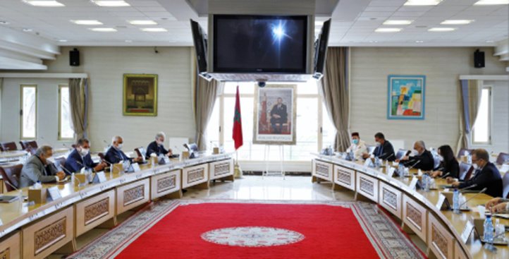 Vaccination : le Chef du gouvernement sensibilise les collectivités territoriales Vaccination : le Chef du gouvernement sensibilise les collectivités territoriales