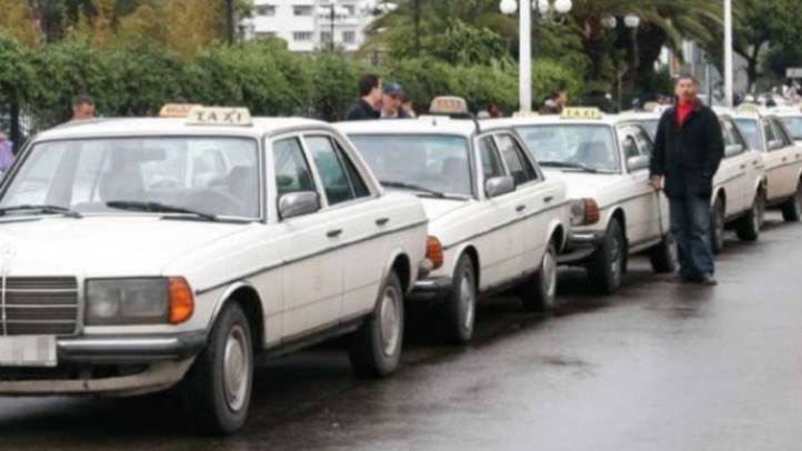 Rabat-Casablanca : Quand les « taxi drivers » font la loi ! Rabat-Casablanca : Quand les « taxi drivers » font la loi !