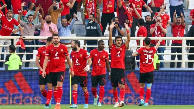 Mondial des clubs / Match de classement : Al Ahly écrase Al Hilal (4-0) pour la médaille de bronze et 2.5 millions de dollars Mondial des clubs / Match de classement : Al Ahly écrase Al Hilal (4-0) pour la médaille de bronze et 2.5 millions de dollars