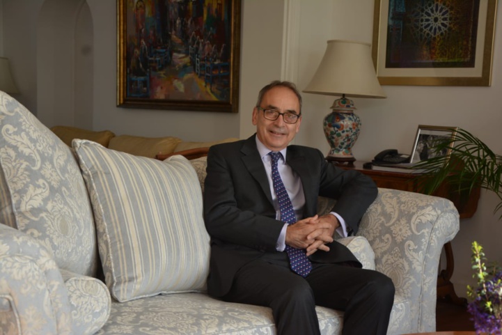 Jamaa El Fna : l'Ambassadeur britannique fait la Halqa pour raconter l'amour de Churchill pour Marrakech 